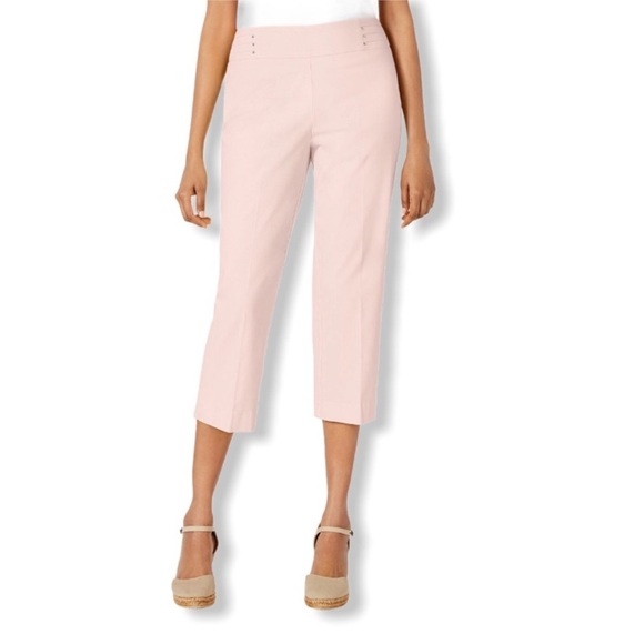 JM Collection Pants - JM COLLECTION CAPRIS XXL Peachy pink. Stretchy.NWOT. Cute detail at waist